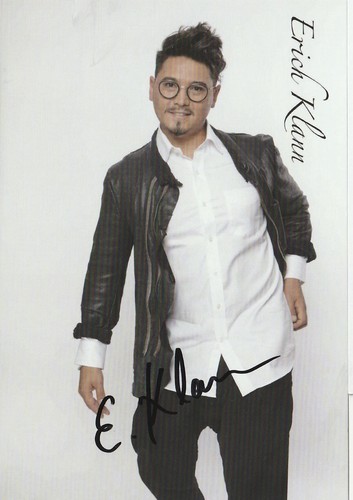Original signed autograph card