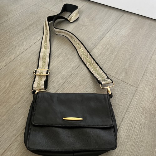 Tula black leather - black,