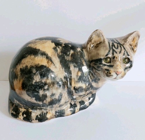 Winstanley cat size pottery - 5,