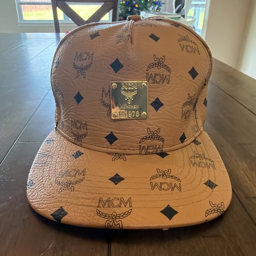 Mcm visetos logo authentic - mcm,