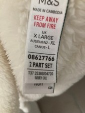 M&S ladies polyester fluff dressing gown size XL (20/22)