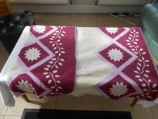 blanket light weight snowflake scene colour burgandy-cream-purple 130 x 160 cms