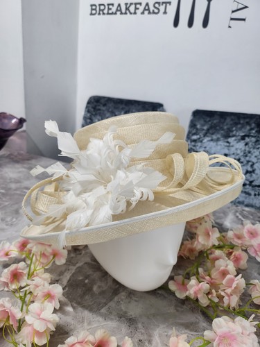 Hattitude collection cream - hattitude,