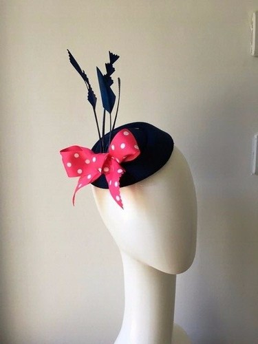 Pink spotty navy - felt, style