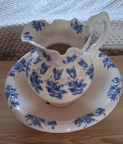 Blue white floral ceramic - white,