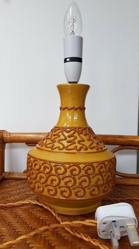 Italian pottery table lamp mid