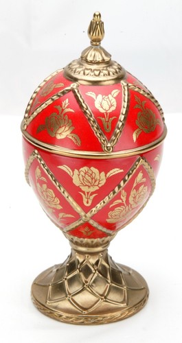 Vintage house faberge - of,