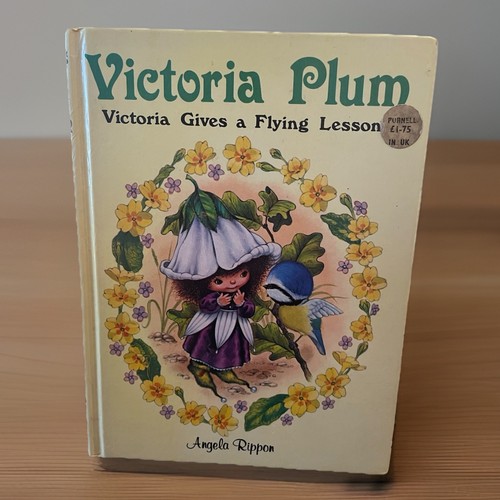 Vintage victoria plum book - vintage,
