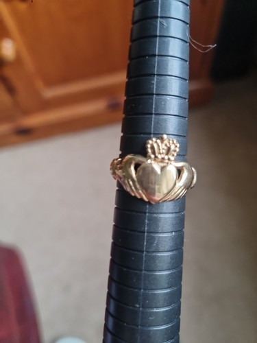 9ct gold claddagh ring size - gold,