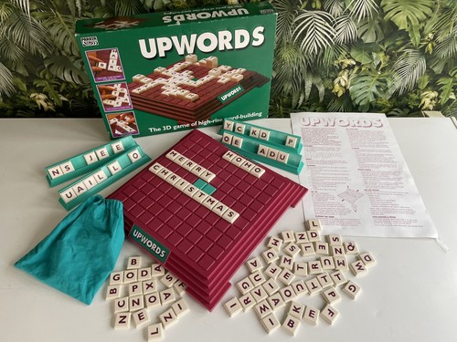 Upwords board game parker - board,