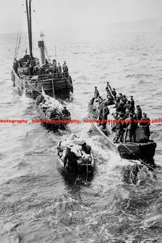 F009680 rescued german sailors - f009680,