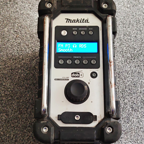Makita dmr110n worksite radio - dmr110n,