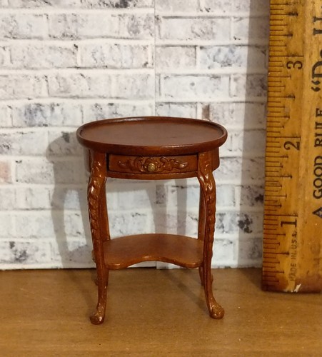 Rare bespaq side table - rare*,