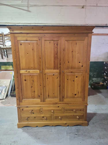 Solid pine bedroom suite