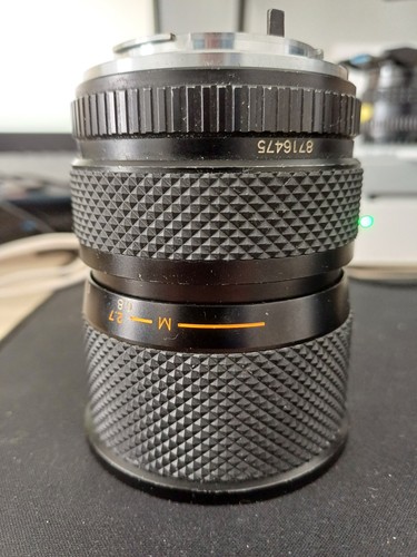 Yashica 4 8 zoom - f3.8-4.8,