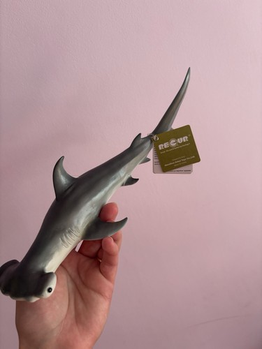 Recur hammerhead shark toy