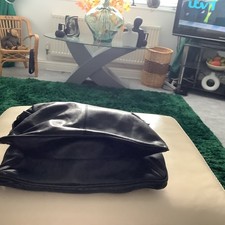 Mulberry Bayswater large bag White Damage On The Piping As Shown In The Picture