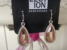 teardrop earrings