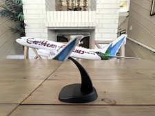 Pacmin 1:144 B737-800