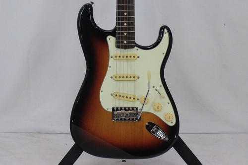 Exclusive - (fender, japan)