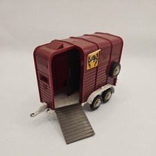 BEAUFORT DOUBLE HORSE BOX