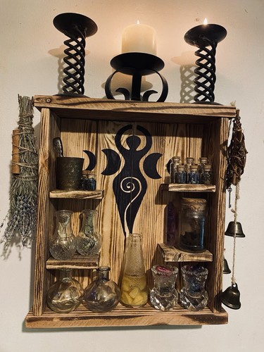 Rustic wooden hanging - rustic,