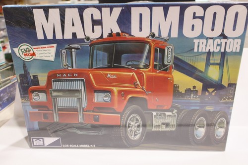 Mpc mack dm600 semi - semi, tractor