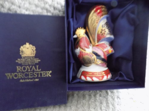Royal worcester candle - royal, snuffer