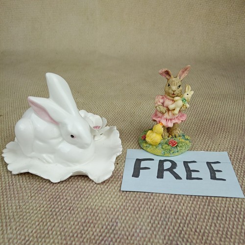 Vintage white rabbit - ⭐,