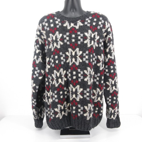 Embassy row hand - hand, wool