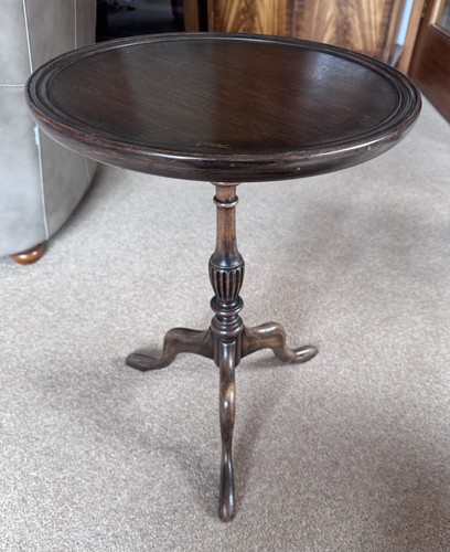 Reproduction wooden tripod - wooden,