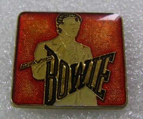 David bowie vintage pin - david,