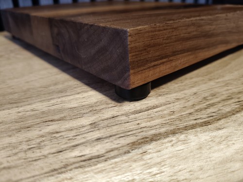 Solid walnut speaker - walnut,