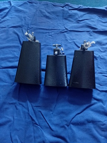 Set three unbranded - three,