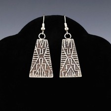 NATIVE AMERICAN KEWA SANTO DOMINGO STERLING SILVER EARRINGS GILBERT DINO GARCIA