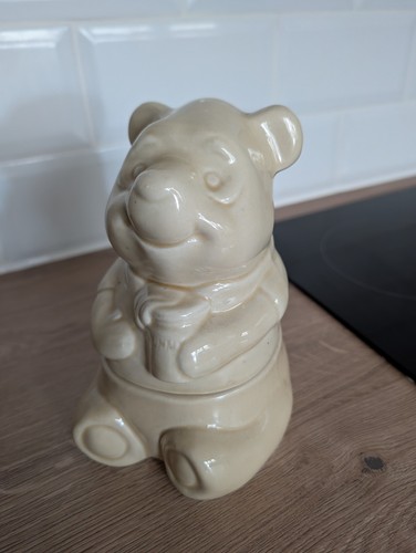 Vintage winnie the pooh cookie - winnie,