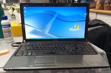 Vintage Retro Dell 1564 15.6"