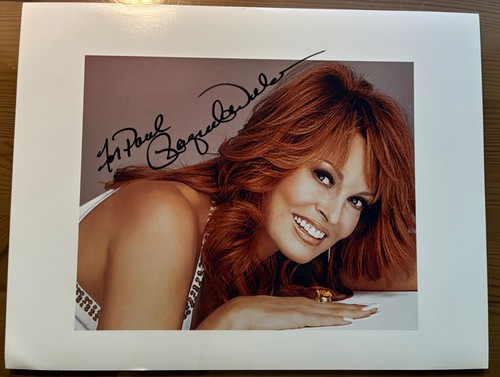 Raquel welch hand signed 8x10 - welch,