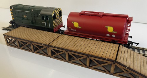 Wooden raised platform - raised, kits