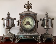 ANTIQUE FRENCH MANTEL CLOCK