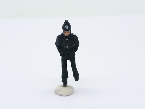Model figure british policeman - figure,