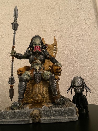 Predator king throne resin - king,