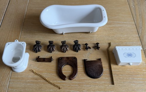 Scale dolls house - dolls,