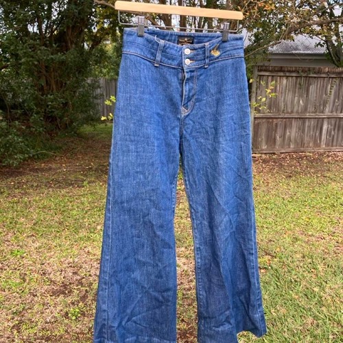 Authentic vintage vivienne - authentic,