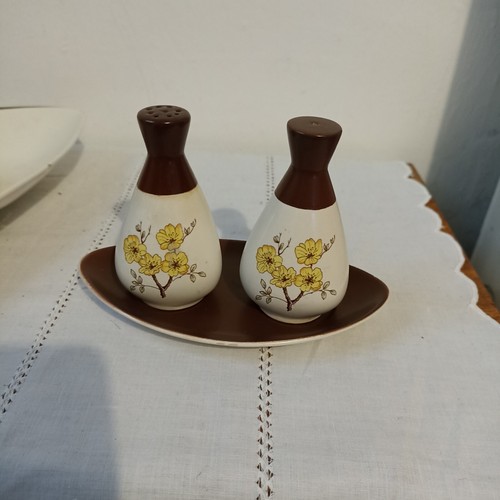 Carlton ware retro - ware, mimosa