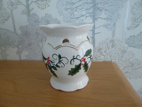 Yankee candle holly wax warmer - holly,