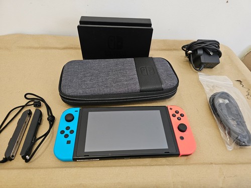 Nintendo switch console 32gb - switch,