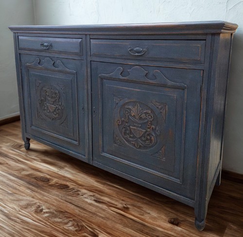Gorgeous antique sideboard - gorgeous,
