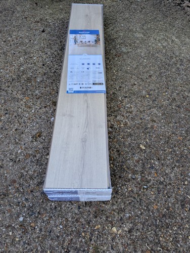 Quick step laminate - step,