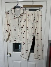 Ladies Pyjamas - Size S/M -